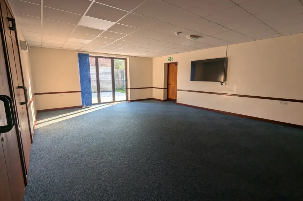 Small-group Mat Pilates in Broadstone